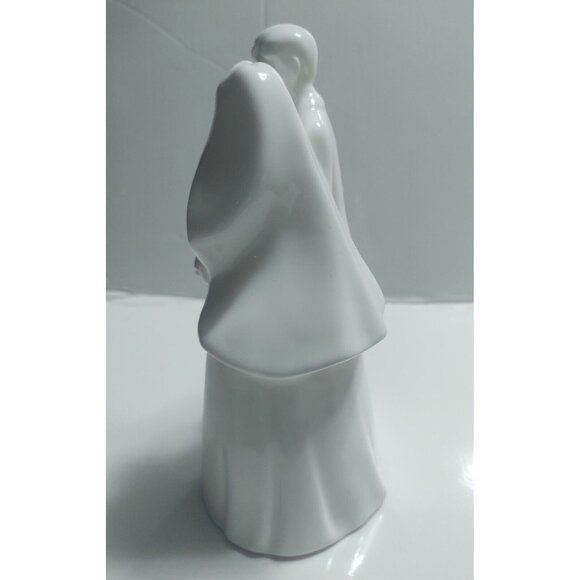 Royal Doulton Figurine Images Series "Bride & Groom" 1981 Issue 6 3/4" - Picture 4 of 10